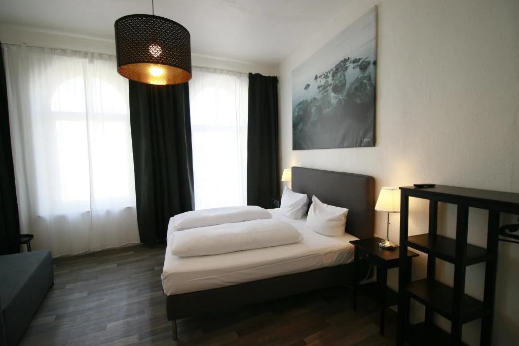 Zimmer mit zwei Betten im Hotel Bee Fang
